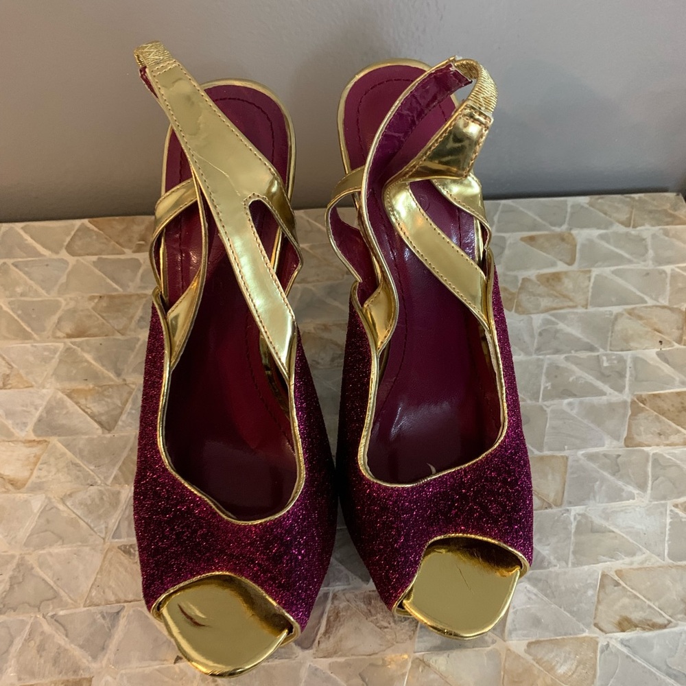 Sandals by Liliana